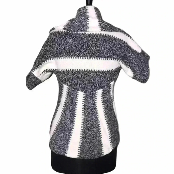 Express Open Front Sweater Cardigan Size M - Picture 2 of 6